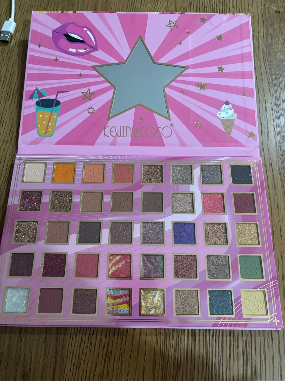 Kevin & Coco 40 Eyeshadow Palette - Assorted Shades